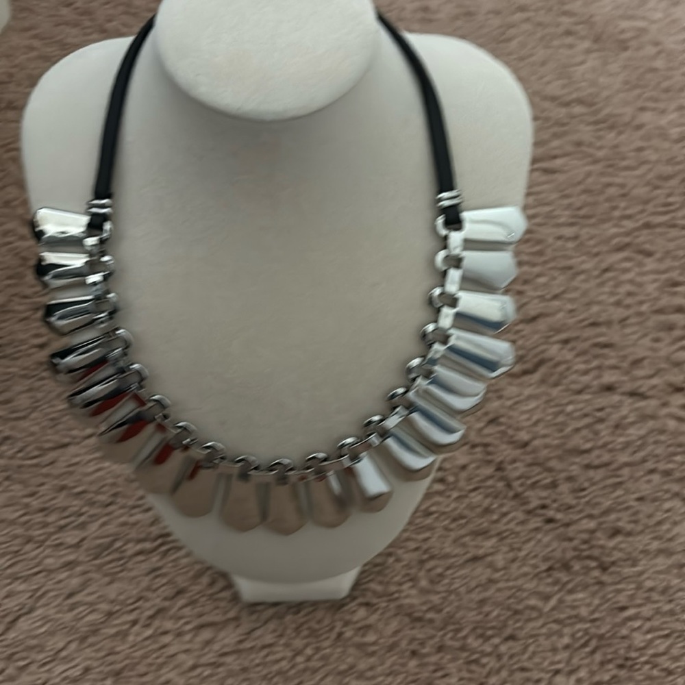 QVC necklace logo links